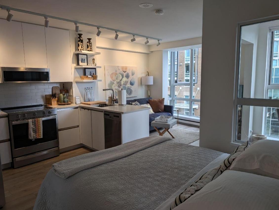 Penthouses Of Beach Ave Vancouver Exterior foto